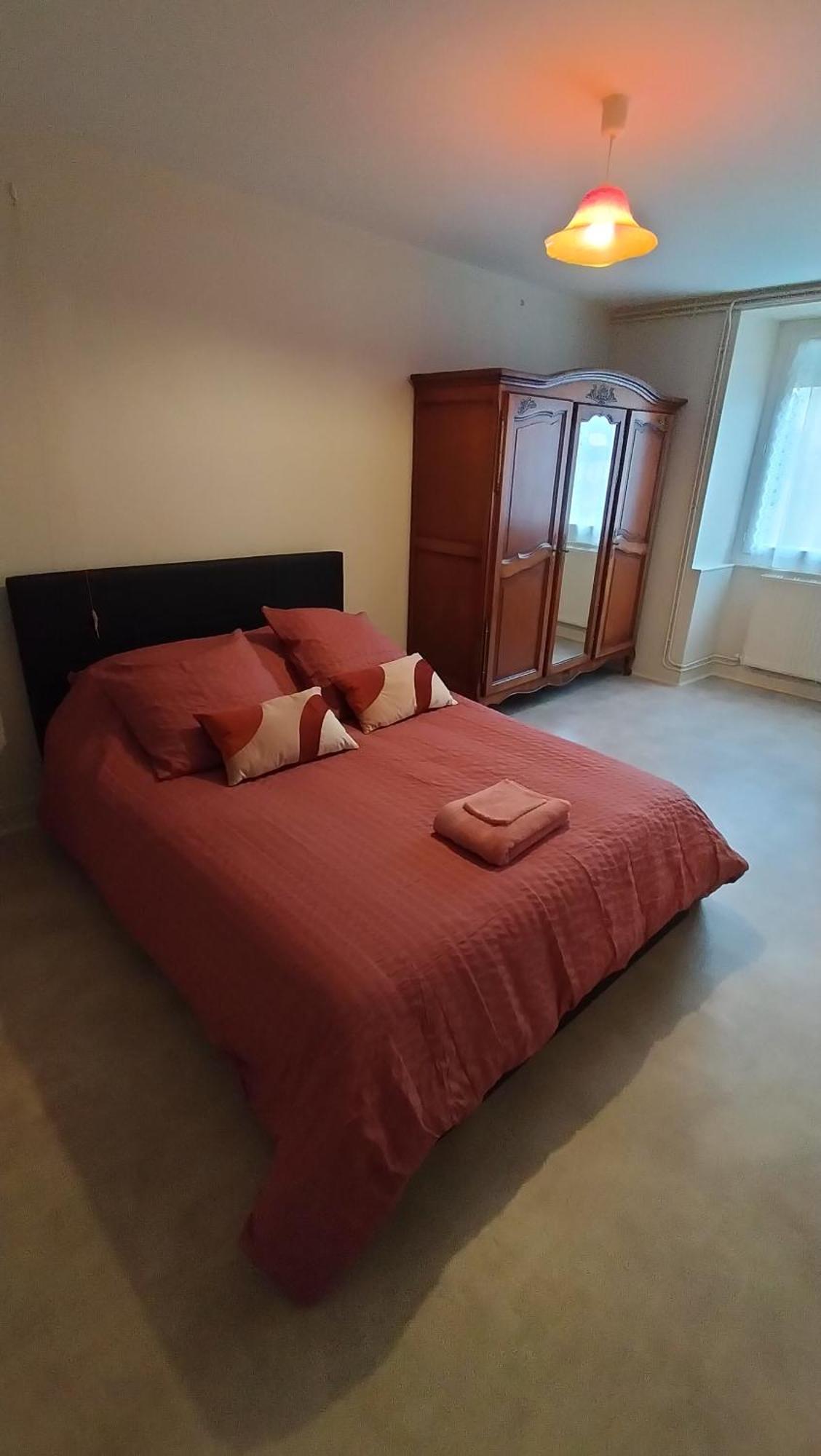 Villa Le P'Tit Quebecois à Les-Trois-Moutiers Extérieur photo